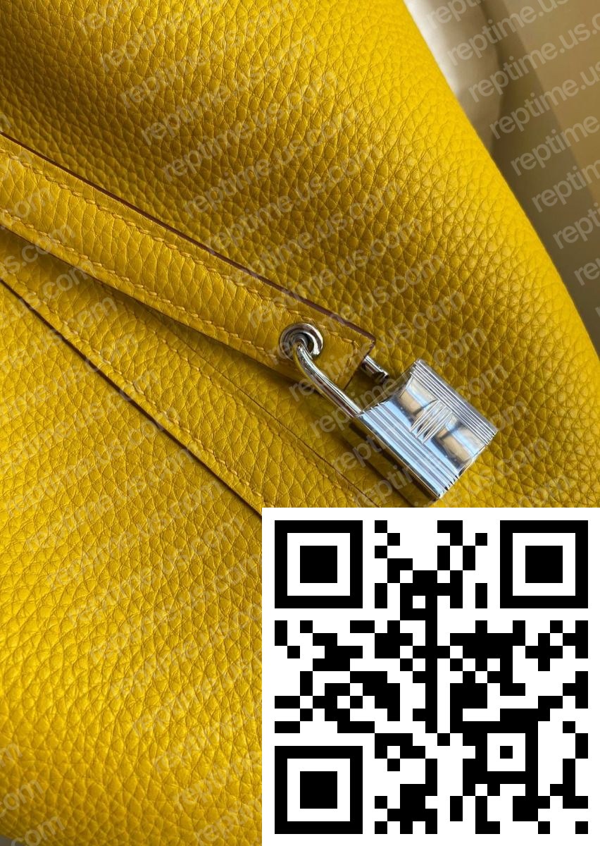 Hermes Picotin Lock 18 Handmade Bag in Jaune Ambre Clemence Leather - Image 3