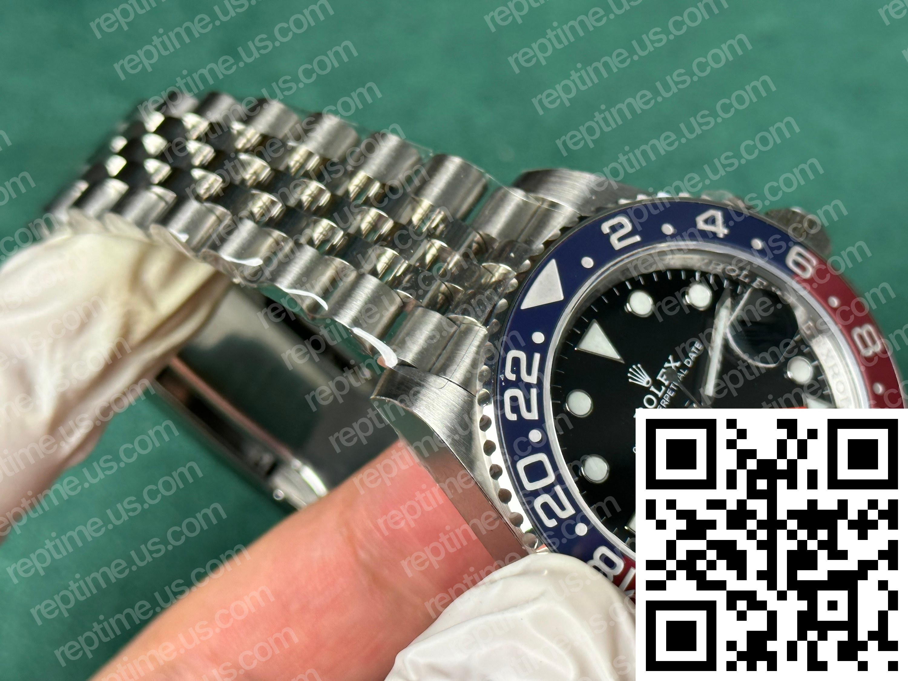 Rolex GMT Master II Pepsi Cerachrom Feature 2024 - Image 3