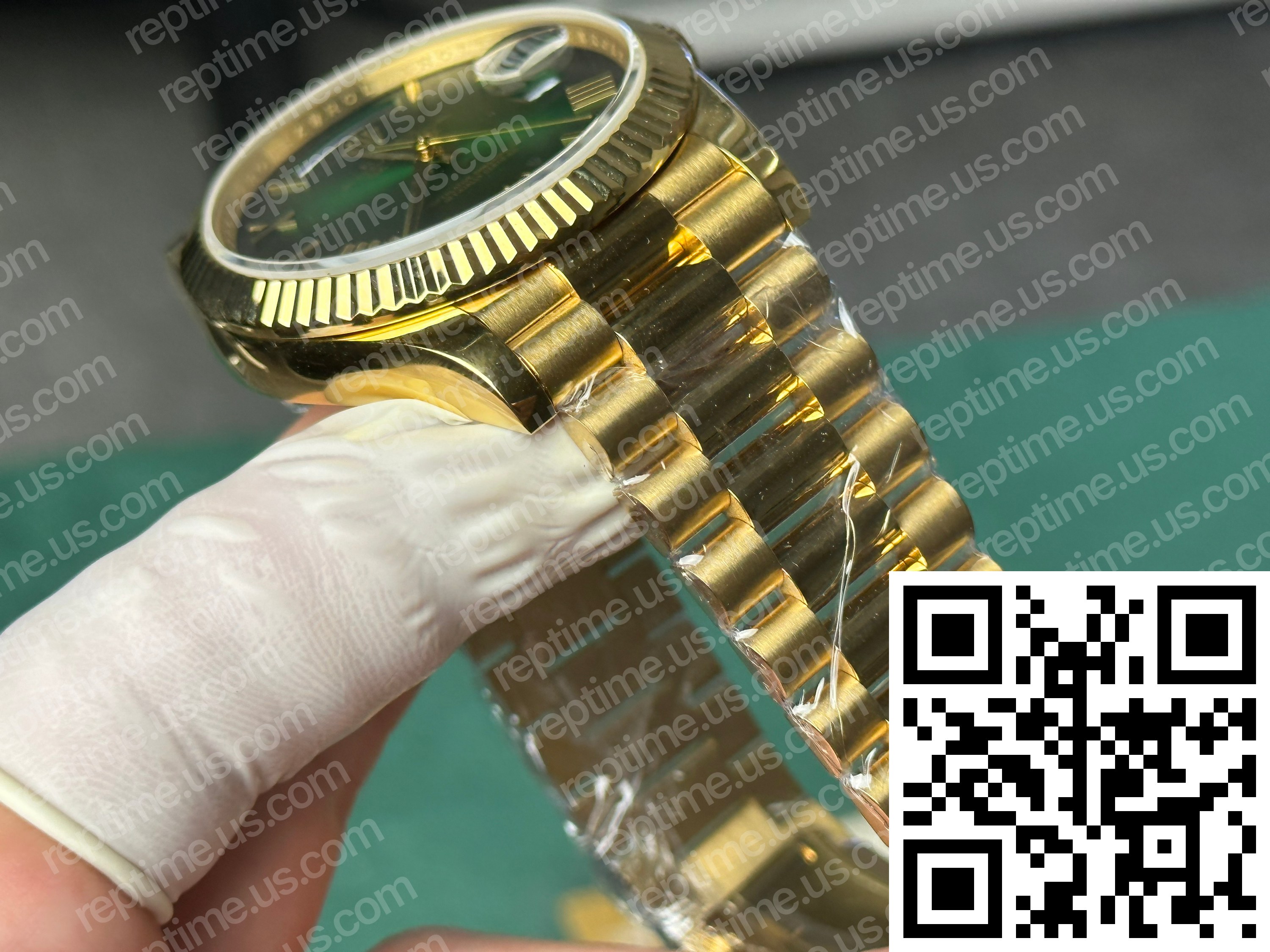 Custom Made 18k Yellow Gold Plated Rolex Day Date 40mm Green Ombre Dial 2024 - Image 3